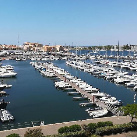 Studio Cabine Vue Port Avec Parking Prive, Piscine, Parc, Boulodrome Agde Exteriör bild