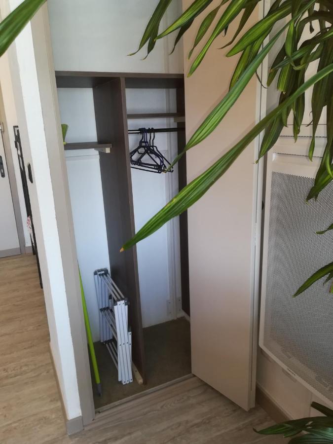 Studio Cabine Vue Port Avec Parking Prive, Piscine, Parc, Boulodrome Agde Exteriör bild
