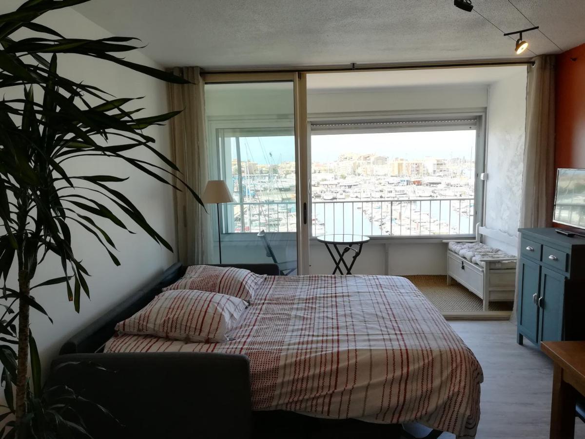 Studio Cabine Vue Port Avec Parking Prive, Piscine, Parc, Boulodrome Agde Exteriör bild